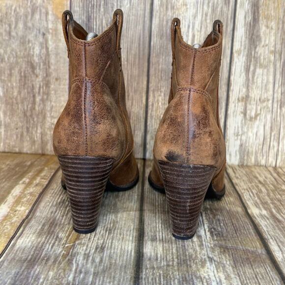 Clarks Brown Leather Western Cowgirl Boho Hippie Ankle Booties Womens Sz 7.5 - Picture 3 of 8